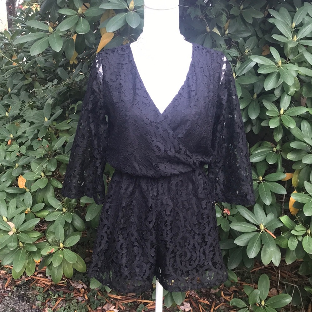 Everly XS Black Lace Romper
